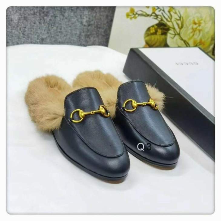Picture of Gucci Slippers _SKUGuccisz34-41QM01011855